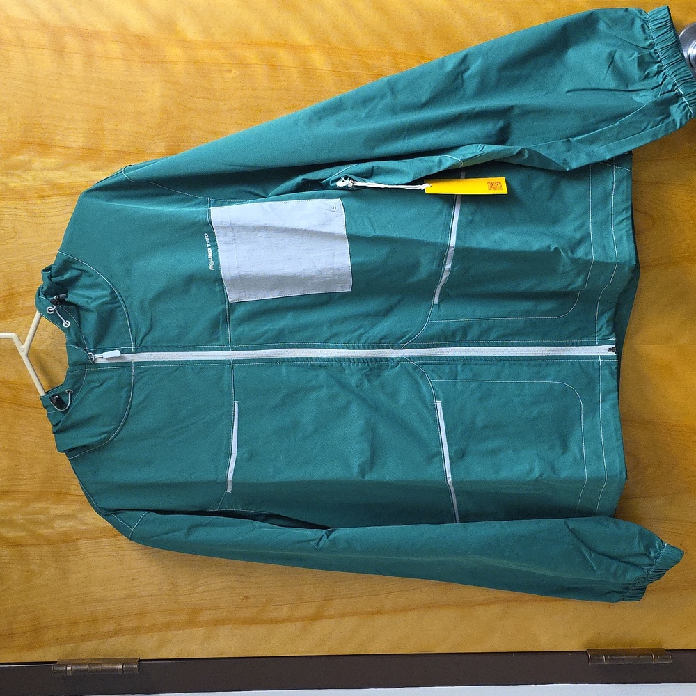 Round Two Cano Trail Jacket With Hood. Green And Gray Colorway Men's XXL, NWT
